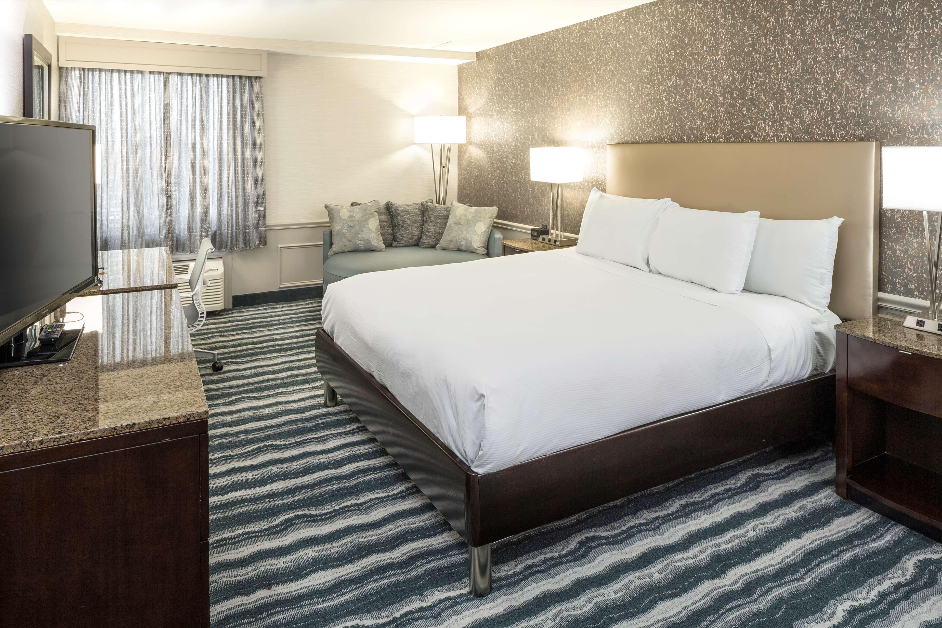 Doubletree By Hilton Hotel Wilmington Extérieur photo