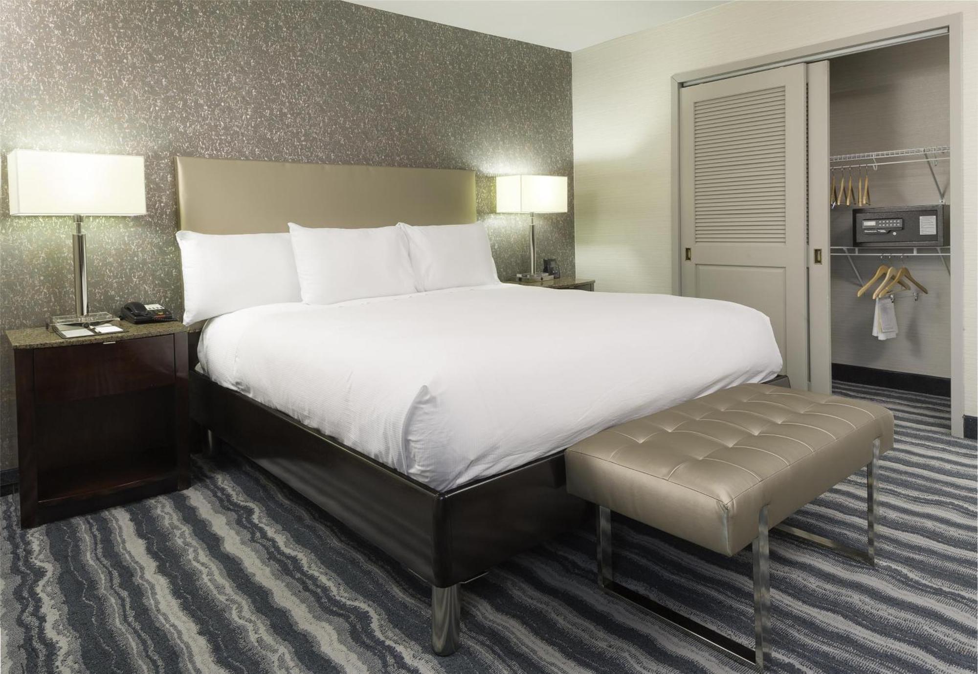Doubletree By Hilton Hotel Wilmington Extérieur photo