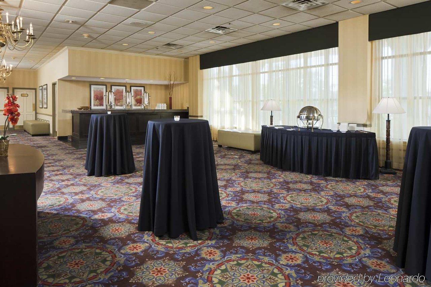 Doubletree By Hilton Hotel Wilmington Restaurant photo